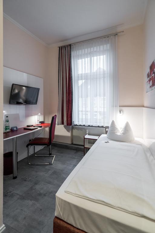 Hotel Stadtkrug Parchim Exteriör bild