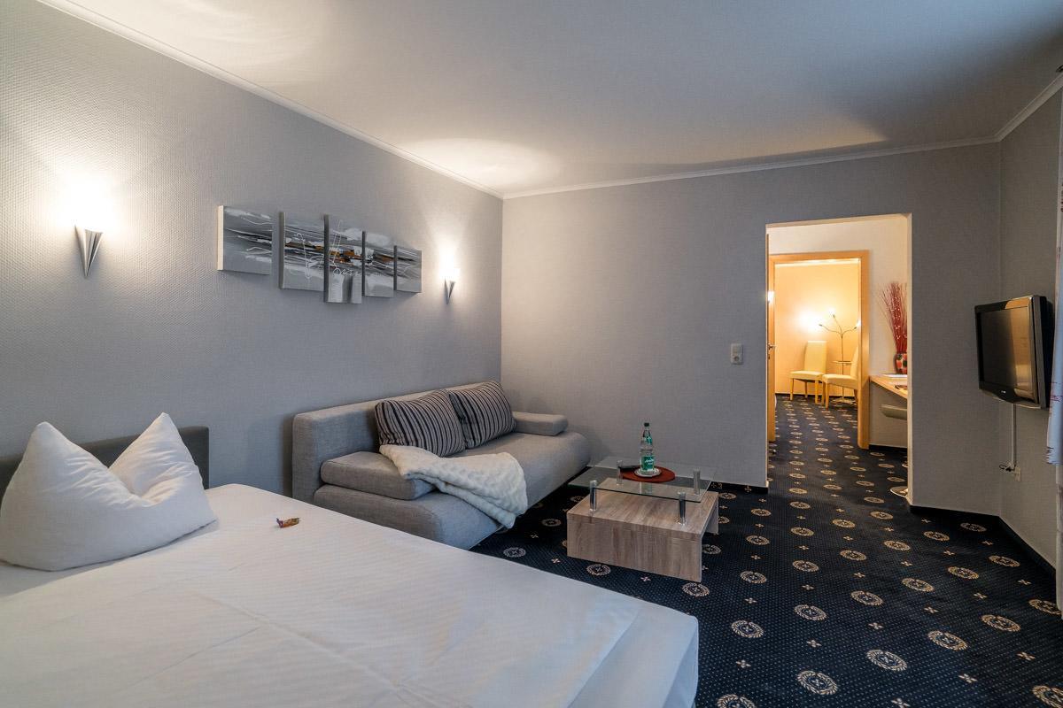 Hotel Stadtkrug Parchim Exteriör bild