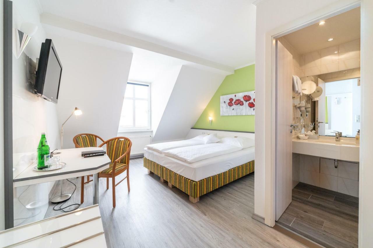 Hotel Stadtkrug Parchim Exteriör bild