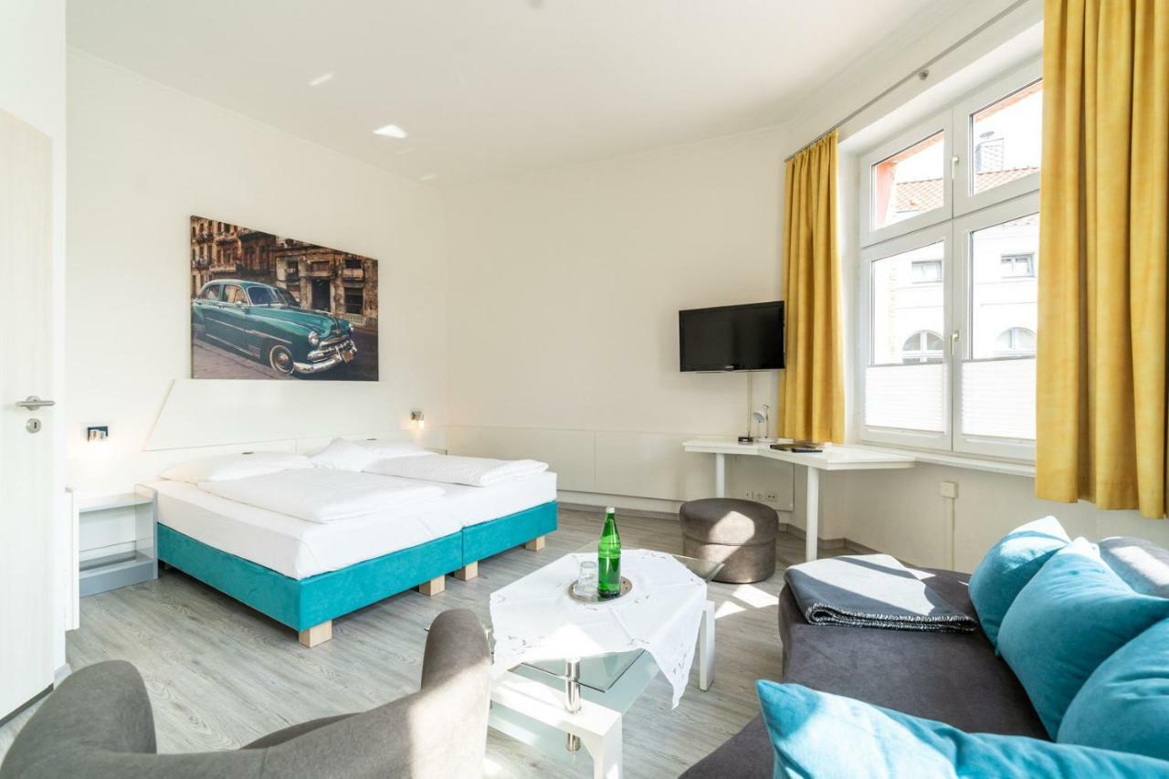 Hotel Stadtkrug Parchim Exteriör bild